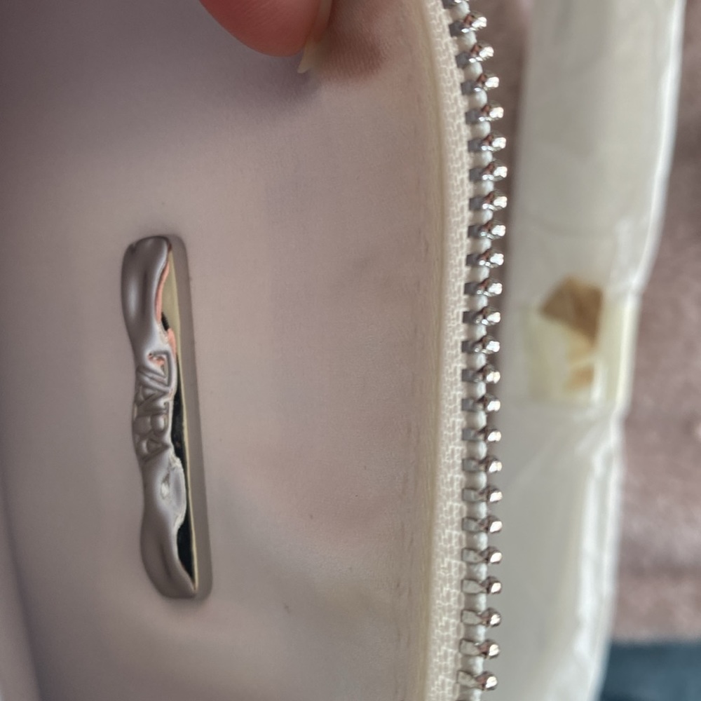 NWT Zara White Crystal Shoulder Bag - Picture 9 of 10